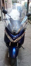 Scooter Suzuki Burgman UH 200