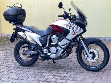 Transalp XL 700 V (scambi)
