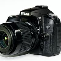 Fotocamera DSLR Nikon D90 5882 Scatti + Obiettivo