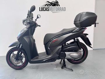 Honda SH 300 i SPORT