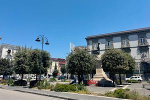 Sant'Antimo - Centrale con Posto Auto