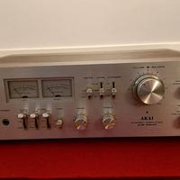 Amplificatore AKAI