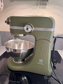 Planetaria Electrolux EKM5550