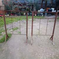 Cavalletti regolabili in metallo