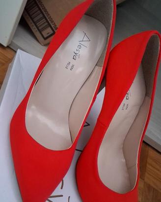 Decolté rosso tacco alto