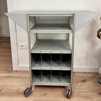 Carrello impianto audio stereo, scaffale CD e DVD