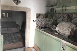 Tre appartamenti in palazzina storica Erice Vetta