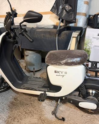 Sky 2 Next elettrico