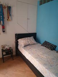 Posto letto in stanza singola con bagno in camera