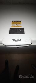 Congelatore a pozzetto Whirlpool con display 