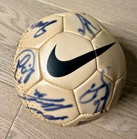 Pallone firmato As Roma ritiro Castelrotto 04/05