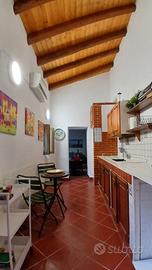 Trecastagni centro, indipendente arredata