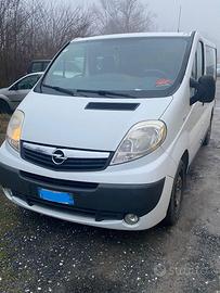 Opel Vivaro 6 posti – affidabile e pronto all’uso