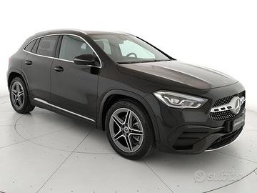 Mercedes-Benz GLA 180 d Automatic Premium