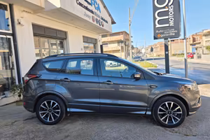 Ford Kuga 1.5 TDCI 120 CV S&S 2WD ST-Line