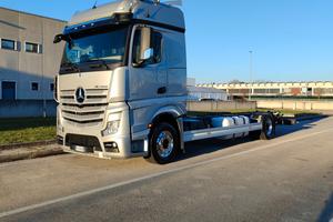 Mercedes Benz Actros 1836