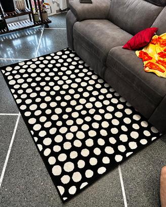 Tappeto nero a pois bianchi 133x195cm 