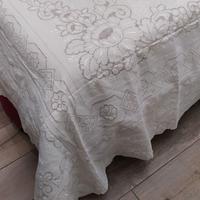 coperta ricamata