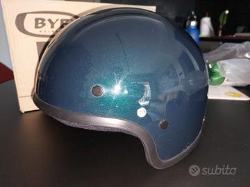 Casco jet BYE