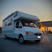 Camper mansardato Elnagh Big Marlin