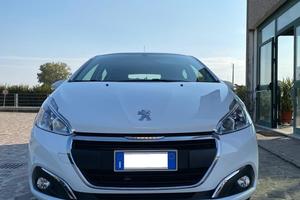 Peugeot 208 5 Porte 208 5p 1.2 puretech Active 82c