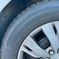 Pneumatici 4 stagioni