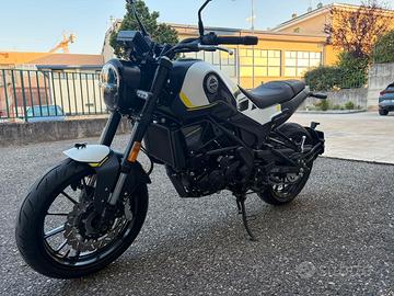 Benelli Leoncino 250