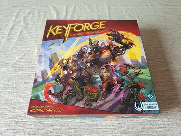Gioco di carte KEYFORGE Set Base + 3 mazzi
