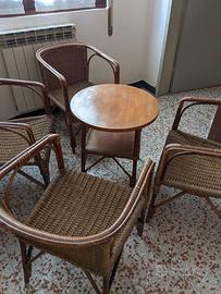 Salottino vintage in rattan da giardino