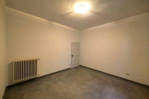 Stanza uso ufficio commerciale