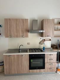 Cucina completa moderna, effetto legno