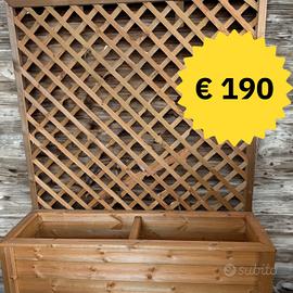 Fioriera da esterno con grigliato