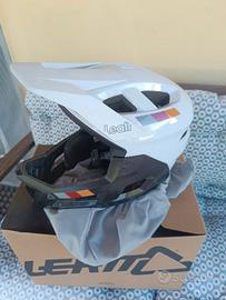 casco MTB Leatt Enduro 2.0 mentoniera staccabile