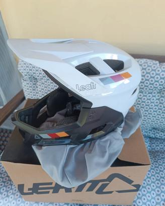 casco MTB Leatt Enduro 2.0 mentoniera staccabile