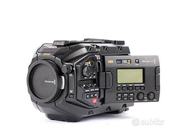 Blackmagic Ursa Mini Pro 4.6K G2 con accessori