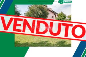 VILLA A SCHIERA DI TESTA