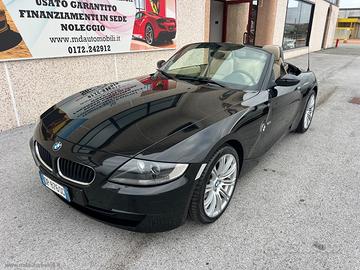 BMW Z4 2.0i Roadster MANUALE CERCHI 18