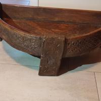 Tavolino in tek: un angolo di oriente