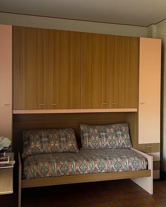 Arredamento per camera da letto ragazzi come nuova