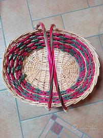 Cesta di legno con manici