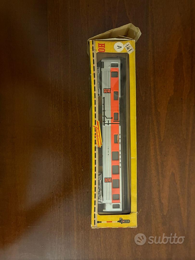 LOTTO 30 LOCOMOTIVA STATICA Collezione Treni da Leggenda SCALA 1:100 De