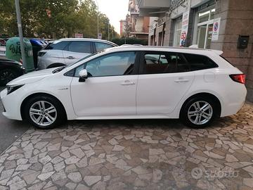 Toyota Corolla TS 1.8 Hybrid Business NO OBBL. FIN