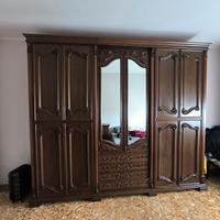 Armadio Classico 6 Ante con Specchi e Cassettiera 