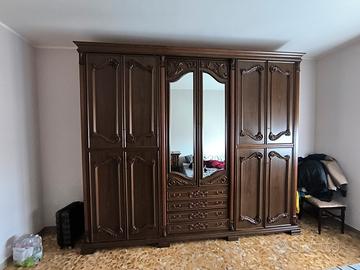 Armadio Classico 6 Ante con Specchi e Cassettiera 