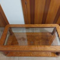 Tavolino in legno con ripiano in vetro