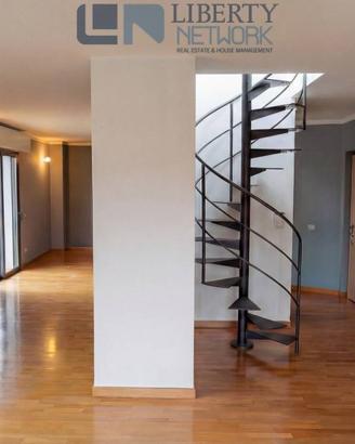 Loft / Open Space di 132 m² a Milano