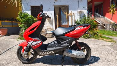 YAMAHA AEROX 50 R