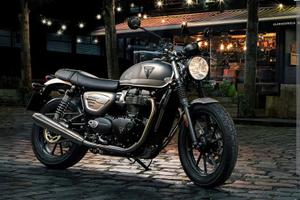 TRIUMPH STREET TWIN EC1