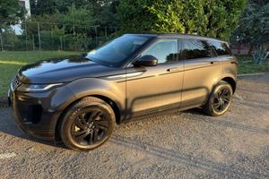 Land Rover Evoque SE con gancio traino