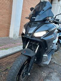 Aprilia SR GT 200